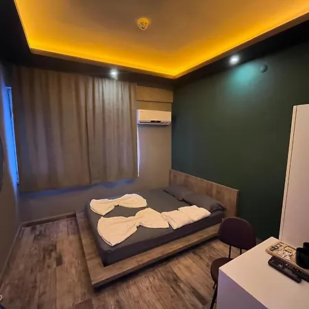 Yakamoz Pansiyon 2 * Antalia