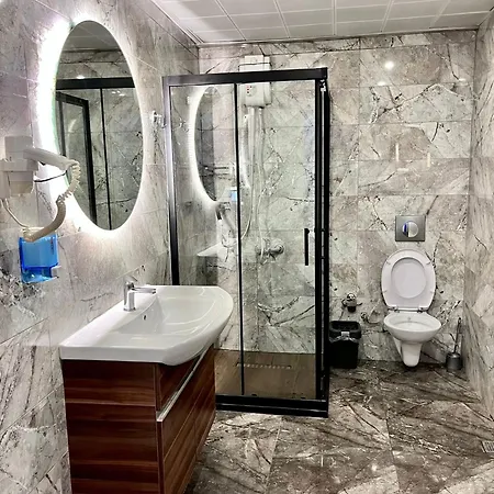 Yakamoz Pansiyon 2 Hostal *