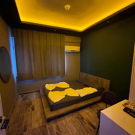 Yakamoz Pansiyon 2 *