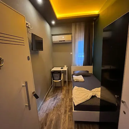 Yakamoz Pansiyon 2 *