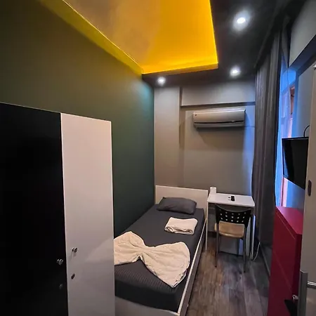 Yakamoz Pansiyon 2 Antalya