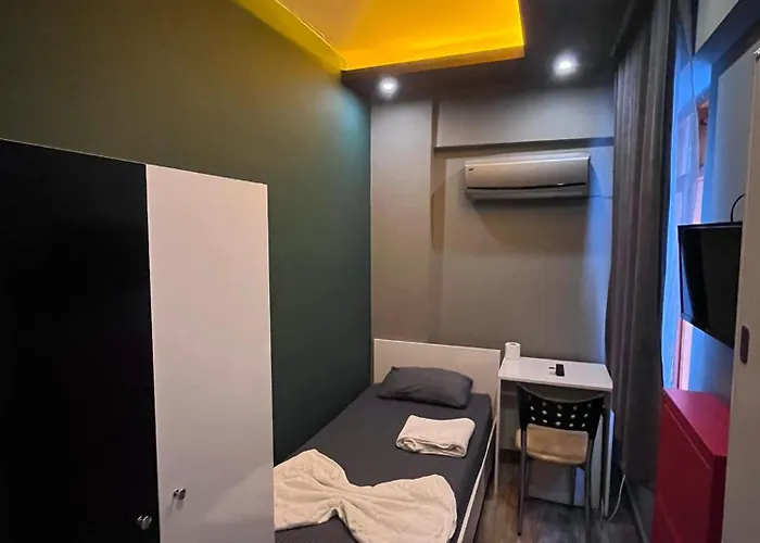 Yakamoz Pansiyon 2 安塔利亚