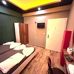Yakamoz Pansiyon 2 Ostello