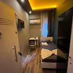 Yakamoz Pansiyon 2 *